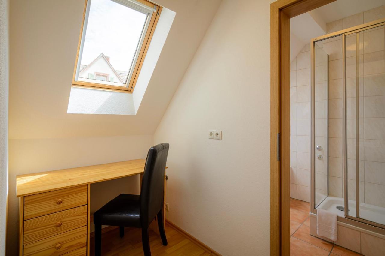 Hotel Zum Engel In Speyer - Roemerberg Berghausen  Bagian luar foto