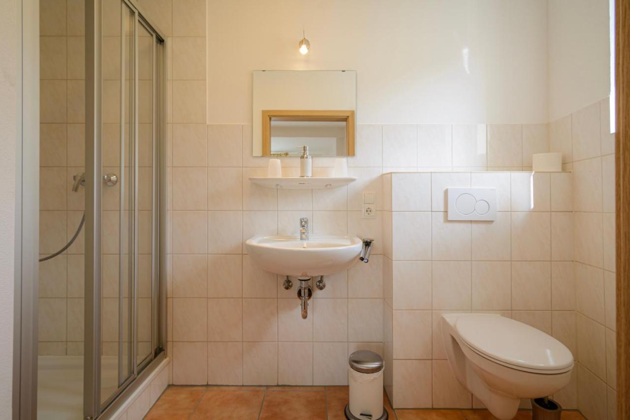 Hotel Zum Engel In Speyer - Roemerberg Berghausen  Bagian luar foto