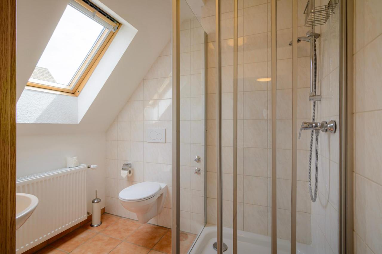 Hotel Zum Engel In Speyer - Roemerberg Berghausen  Bagian luar foto