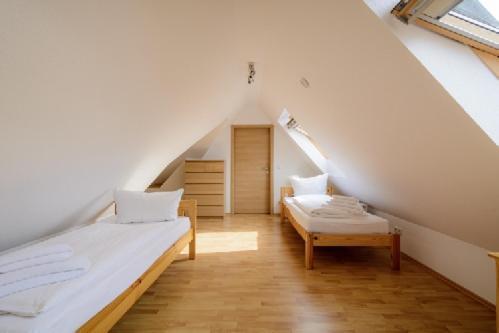 Hotel Zum Engel In Speyer - Roemerberg Berghausen  Bagian luar foto